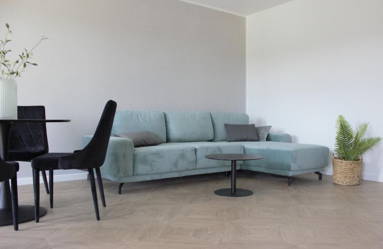 Apartamenty Na Skarpie - Niegocinska 2, Wilkasy Kültér fotó